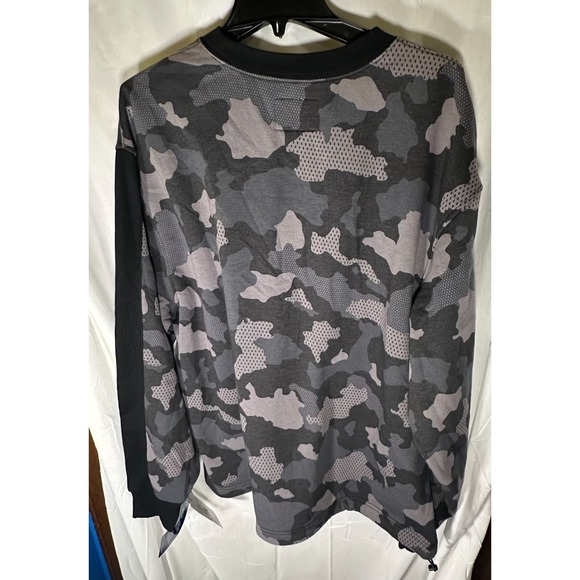 Champion Men's Camo Crewneck Sweatshirt Wolf Logo Pullover, Size L, NWT - Picture 4 of 11